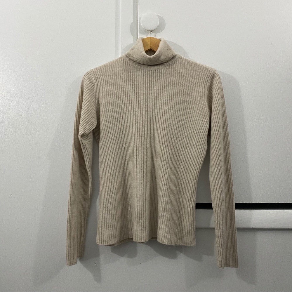 Vintage Van Heusen Soft Ribbed Turtleneck Sweater Size Medium